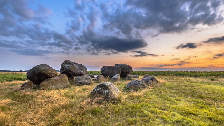 Comfort Drenthe iStock-1447816619 - Hunebed