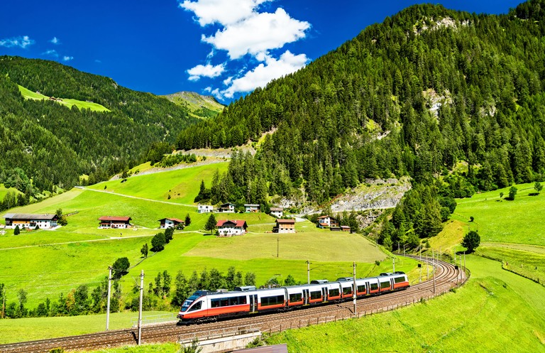 Comfort Oostenrijk Trein iStock-1279133358-trein hoofdfoto