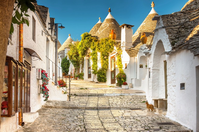 Comfort Puglia iStock-987784146 - Trulli van Alberobello hoofdfoto